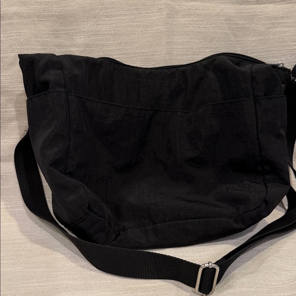Baggallini Black Purse/Crossbody Bag Travel - Picture 3 of 13